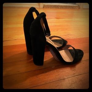 Steve Madden Carson heel.